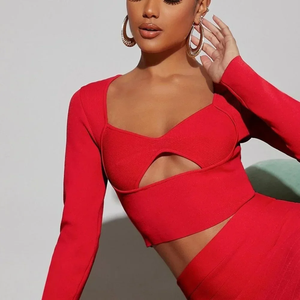 red cutout front crop sweater trending fall winter - Picture 5 of 5